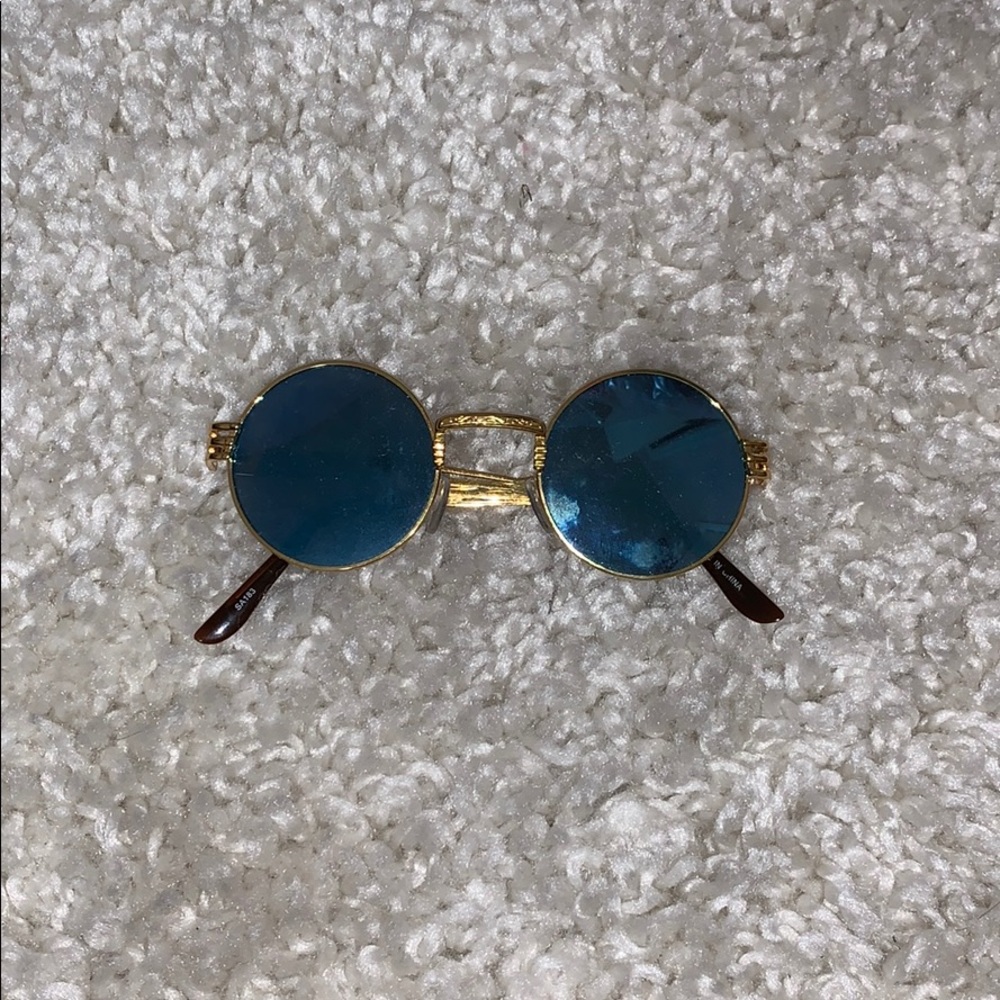 Costume sunglasses